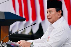 Prabowo Sentil Pihak Pemerintah yang Lambat: Terlalu Menghamba ke Aturan