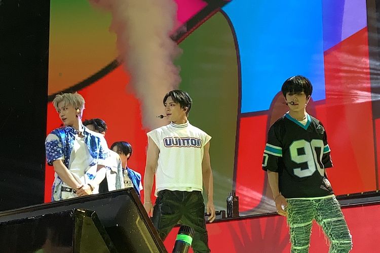 Boy group NCT Dream tampil membawakan empat lagu teranyar di acara Korean Wave 2022 di Trans Studio Cibubur, Depok, Jawa Barat, Rabu (28/9/2022) malam.