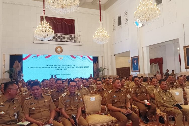 Para PJ kepala daerah saat akan mengikuti pengarahan dari Presiden Joko Widodo di Istana Negara, Jakarta, Senin (30/10/2023).