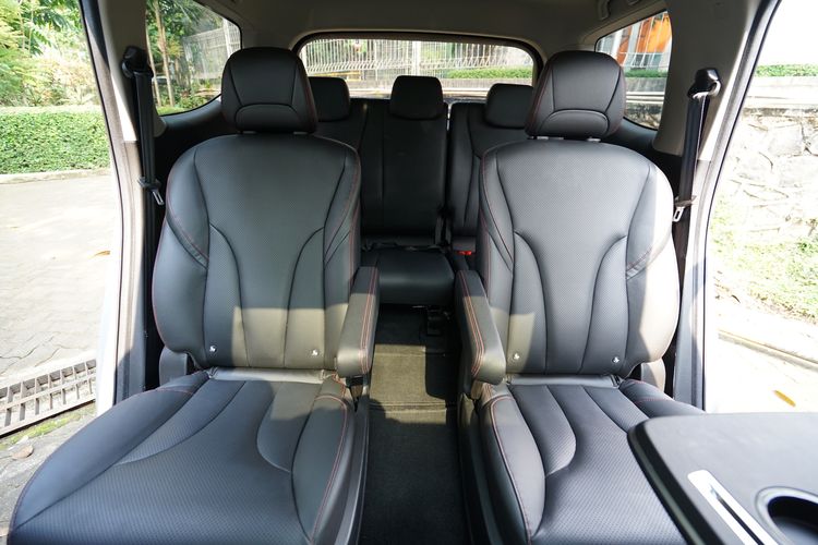 Interior Wuling Cortez