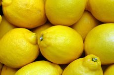 6 Manfaat Lemon Untuk Membersihkan Ragam Peralatan di Rumah 