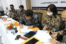 Pilkada Karawang, Pasangan Cellica-Aep dan Yesi-Adly Fairuz Resmi Mendaftar ke KPU