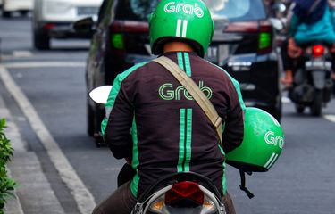 Kemenaker Sebut Ojol Berhak Dapat THR, Ini Kata Grab dan Gojek ...