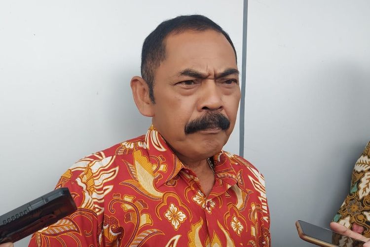 Mantan Wali Kota Solo yang juga Ketua DPC PDI-P Solo FX Hadi Rudyatmo di Solo, Jawa Tengah, Kamis (9/6/2022).
