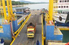 Puluhan Kendaraan Tertahan di Pelabuhan Bangka Barat Imbas Cuaca Buruk