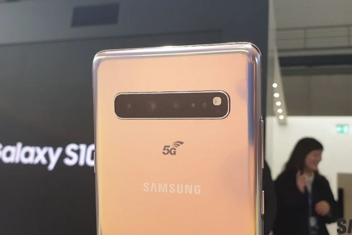 Ilustrasi Samsung Galaxy S10 Plus 5G