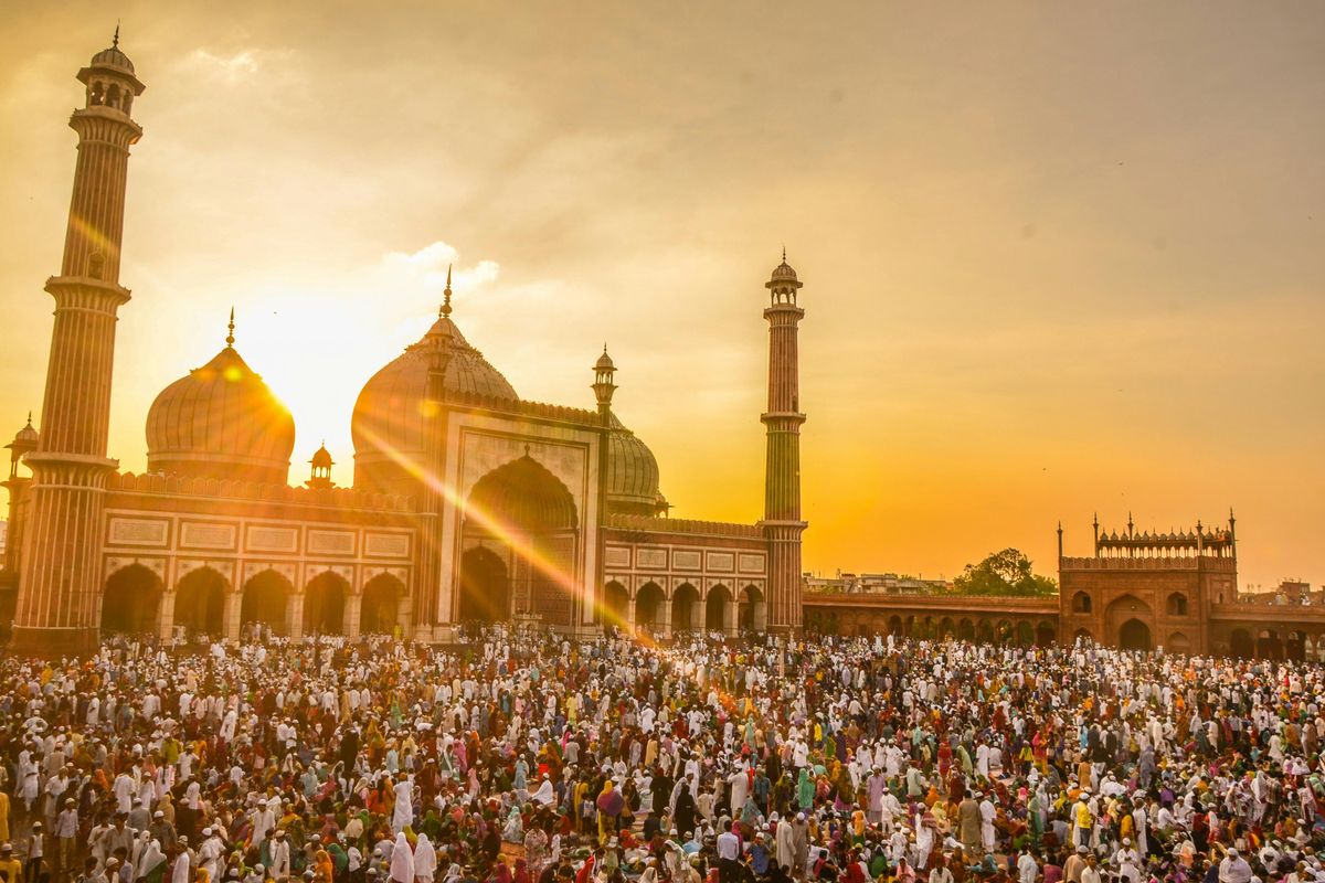 Simak panduan mengenai jam berapa pelaksanaan Shalat Idul Adha pada Jumat, 6 Juni 2025 di pagi hari. Perhatikan waktunya agar tidak terlambat.