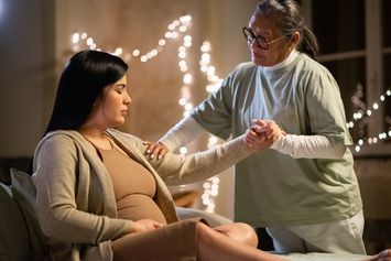 Hari Bidan Nasional: Mengenal Perjuangan dan Peran Bidan dalam Menjaga Kesehatan Ibu dan Anak