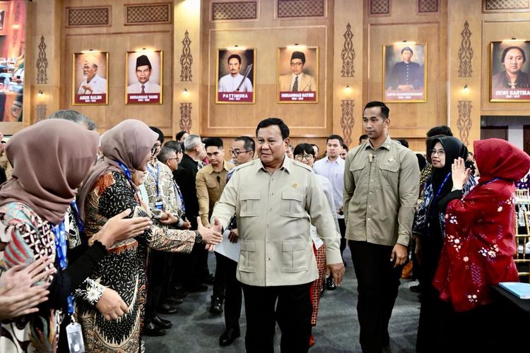 Reaksi Prabowo Saat Rektor Minta Anggaran Beasiswa Mahasiswa dan Dosen S3 Ditambah