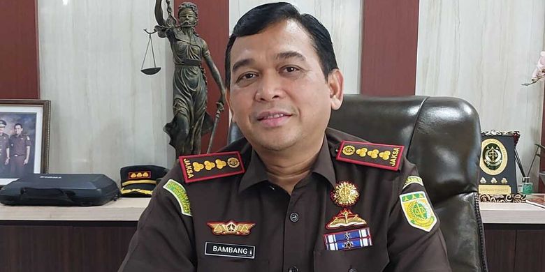 Kepala Kejaksaan Negeri Sleman, Bambang Yunianto saat memberikan keterangan terkait penetapan tersangka dalam kasus dugaan tindak pidana korupsi dana hibah pariwisata Kabupaten Sleman tahun anggaran 2020.