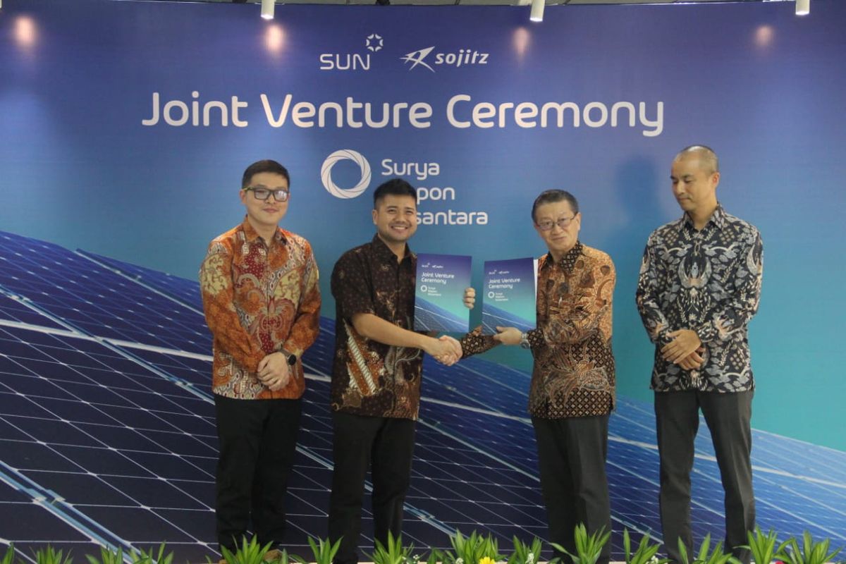 Sojitz dan PT Energi Mitra Investama (EMI) meresmikan Perusahaan Joint Venture PT Surya Nippon Nusantara SNN dengan komposisi jumlah kepemilikan EMI sebesar 51 persen dan Sojitz 49 persen
