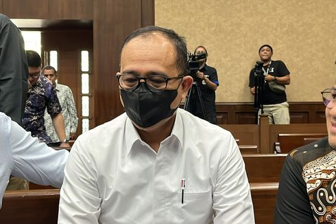 Hari Ini, Rafael Alun Diperiksa sebagai Terdakwa dalam Sidang Kasus Gratifikasi dan TPPU