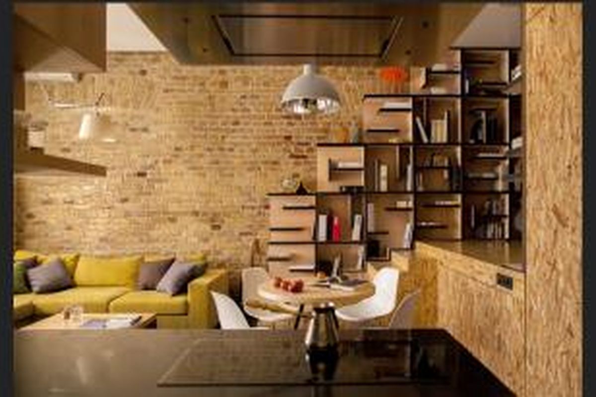 Secara khusus, pasangan pemilik apartemen ini menginginkan perpustakaan built-in. Karena itu, Bykov membuatkan perpustakaan unik dan istimewa di atas podium. Dengan adanya panggung tersebut, pasangan ini mendapatkan ruang penyimpanan lebih dan area khusus untuk membaca. 