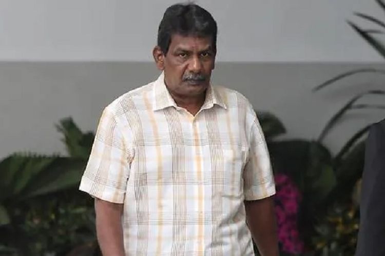 Elankovan Marimuthu (59), seorang petugas kebersihan Singapura yang dijatuhi denda Rp 46 juta karena perbuatan isengnya meletakkan granat mainan.