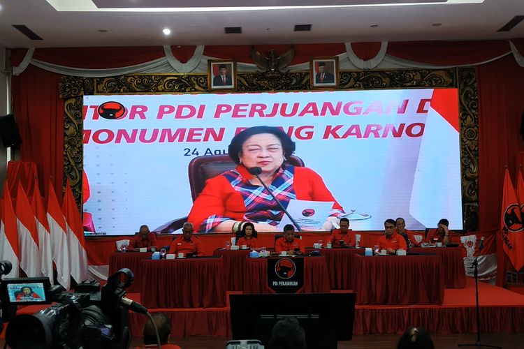 Ketua Umum DPP PDI-P Megawati Soekarnoputri setelah meresmikan 19 kantor baru PDI-P, Rabu (24/8/2022).