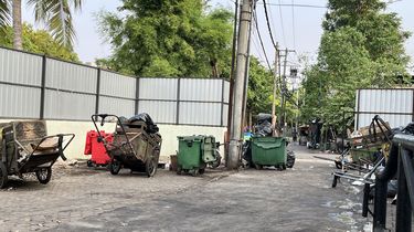 Wajah Baru TPS Surabaya: Tak Ada Bau Menyengat hingga Sampah 'Di-Press' Sebelum Diangkut