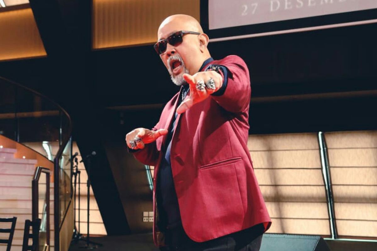 Indro Warkop saat acara red carpet film Asal Kau Bahagia di Genting Dream Cruise, Port Klang, Malaysia, Jumat (21/12/2018).