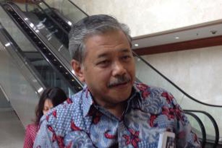 Anggota Dewan Pembina Demokrat Hayono Isman, di Gedung MPR DPR RI, Senayan, Jakarta, Rabu (4/6/2014).