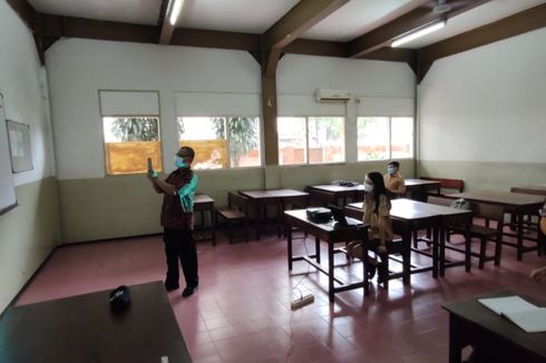 Sekolah Tatap Muka di SMK Bethel, Satu Kelas Hanya Diisi 5 Siswa