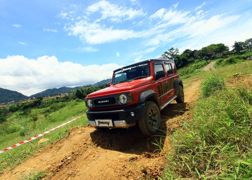 Laris Manis, 3 Minggu Suzuki Jimny 5 Pintu Terjual 1.800 Unit