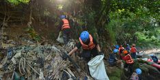 Dukung Pemulihan Ekosistem Sungai Ciliwung, PGN Angkut 7.956 Kg Sampah