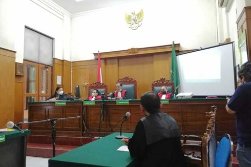 Terdakwa Kasus Fetish Kain Jarik Divonis 5 Tahun 6 Bulan Penjara, Kuasa Hukum Kecewa