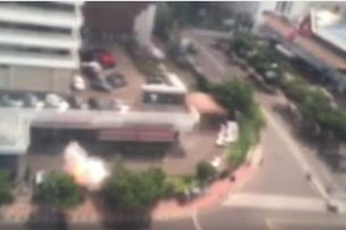 Video Detik-detik Ledakan Bom di Sarinah