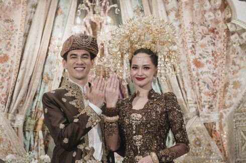 Enzy Storia dan Maulana Kasetra Gelar Resepsi Pernikahan di Bali