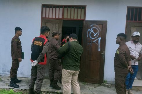 Jaksa Geledah 2 Kantor Pemerintah di Kaimana Terkait Korupsi Alokasi Dana Kampung