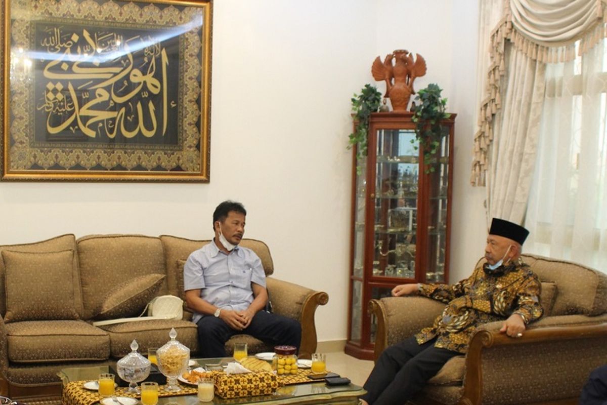 Lawatan kepala BP Batam Muhammad Rudi ke Kedutaan Besar Indonesia (KBRI) di Abu Dhabi sambut langsung Duta Besar RI untuk YM Husin di Wisma duta besar, Abu Dhabi.