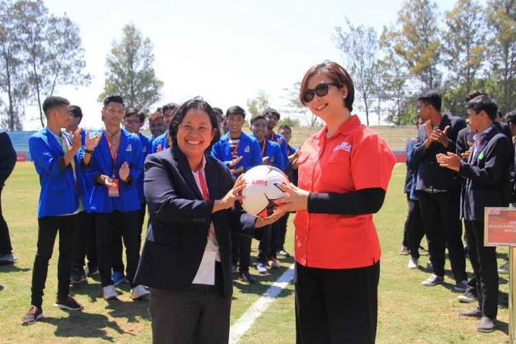 Pergelaran yang bertajuk LIMA Football: McDonald?s East Java Conference (EJC) 2018 itu akan meramaikan Stadion Gelora Brantas, Kota Batu, Jawa Timur, pada 9-15 September 2018.