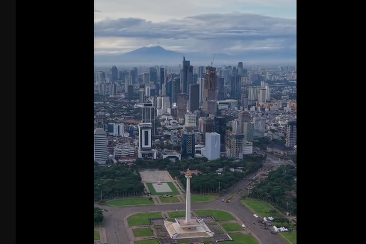 Ramai soal Gunung Gede Terlihat Jelas dari Jakarta, Benarkah Kualitas Udara Membaik?