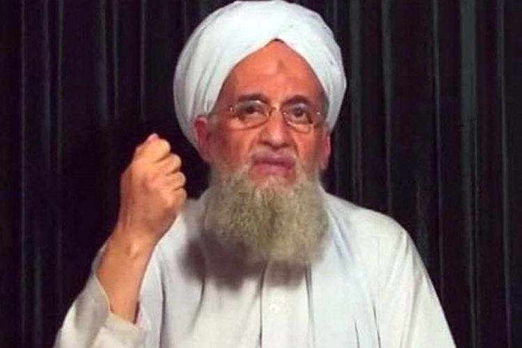 Gambar selebaran ini disediakan oleh Biro Investigasi Federal (FBI) pada 1 Agustus 2022 menunjukkan poster pemimpin Al Qaeda Ayman Al Zawahiri setelah dia terbunuh dalam operasi kontraterorisme AS. 