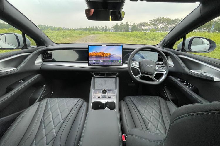 Interior BYD Sealion 7