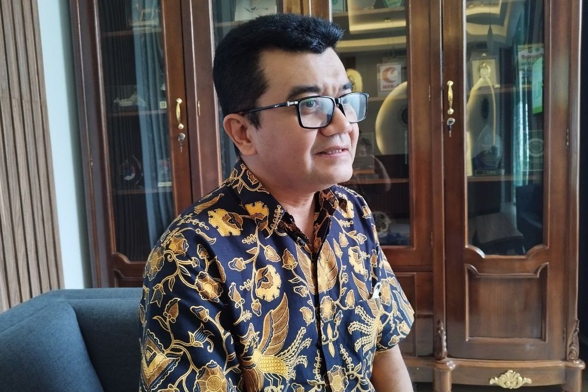 Pakar Psikologi Forensik Reza Indragiri Amriel saat diwawancarai di Kantor MUI Pusat, Menteng, Jakarta Pusat, Senin (8/5/2023). (KOMPAS.com/XENA OLIVIA)
