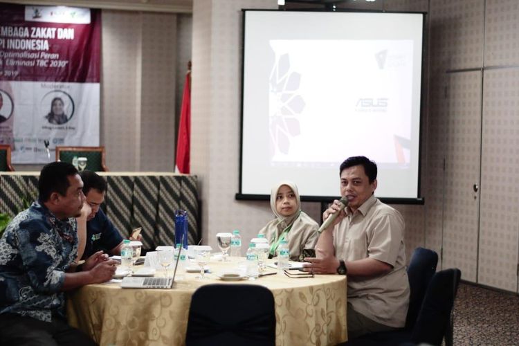 Suasana diskusi program eliminasi TBC di 2030 yang digelar Dompet Dhuafa dan Forum Organisasi Zakat (FOZ) di Hotel Maharadja, Jakarta.
