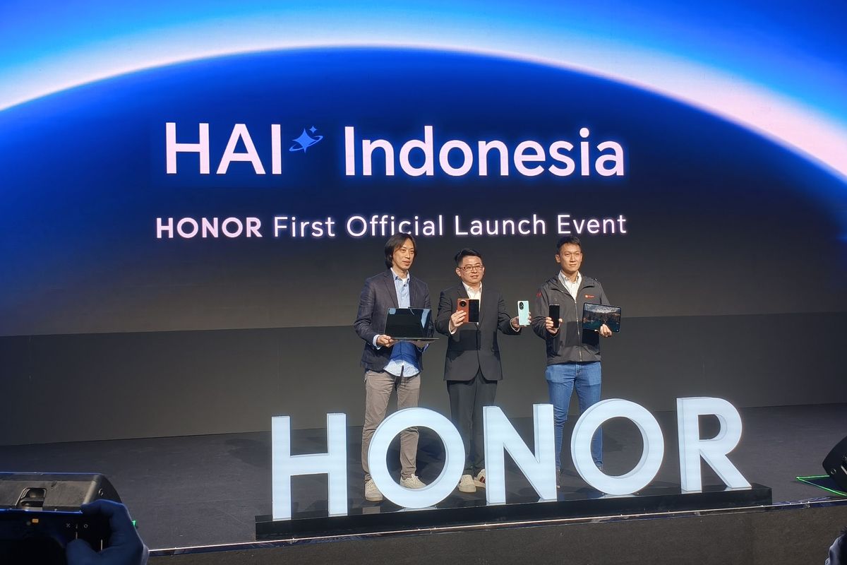 President of Honor South Pacific, Justin Li (tengah) di acara First Official Launch Event yang digelar Honor di Opus Grand Ballroom, Tribrata Dharmawangsa, Jakarta Selatan, Rabu (26/2/2025).