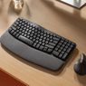 Logitech Rilis Keyboard Ergonomis Wave Keys di Indonesia, Harga Rp 1,2 Juta
