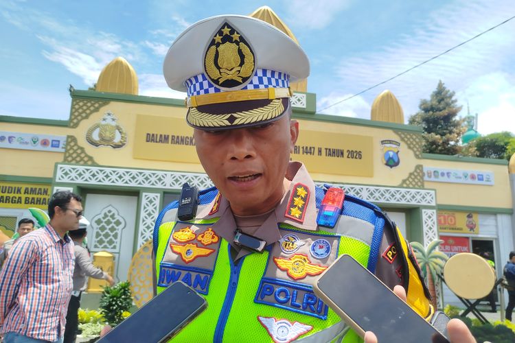 Tak Taati SKB, 150 Truk Sumbu 3 Ditilang Polda Jatim Selama Arus Mudik