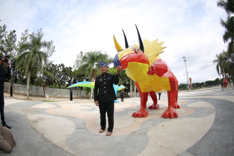 Ada Dinosaurus Di Taman Tegalega Bandung Halaman All