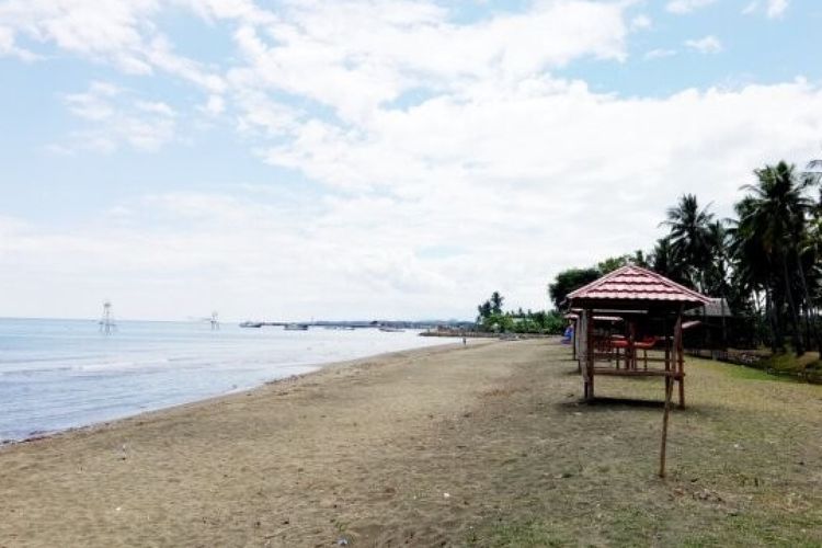 Pantai Laguna, Kabupaten Barru, Sulsel salah satu tempat wisata yang bisa dikunjungi penumpang KA Trans Sulawesi