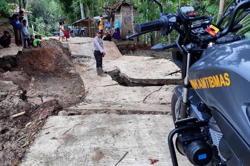 Pergerakan Tanah di Cianjur, Akses Jalan Sepanjang 10 Meter Amblas Sedalam 1 Meter
