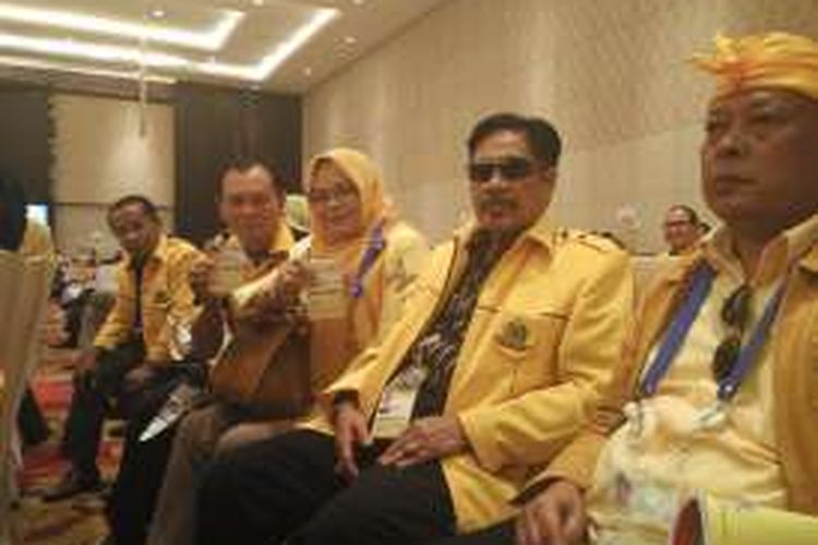 Pengurus dari 4 DPD tingkat II di Sulawesi Tenggara menolak mengikuti pilihan DPD I untuk memilih Setya Novanto.