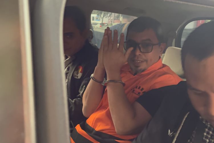 KPK Tahan Bupati Bolmut Sirajudin Lasena Usai Jadi Tersangka Kasus Pemerasan Proyek Pemkab