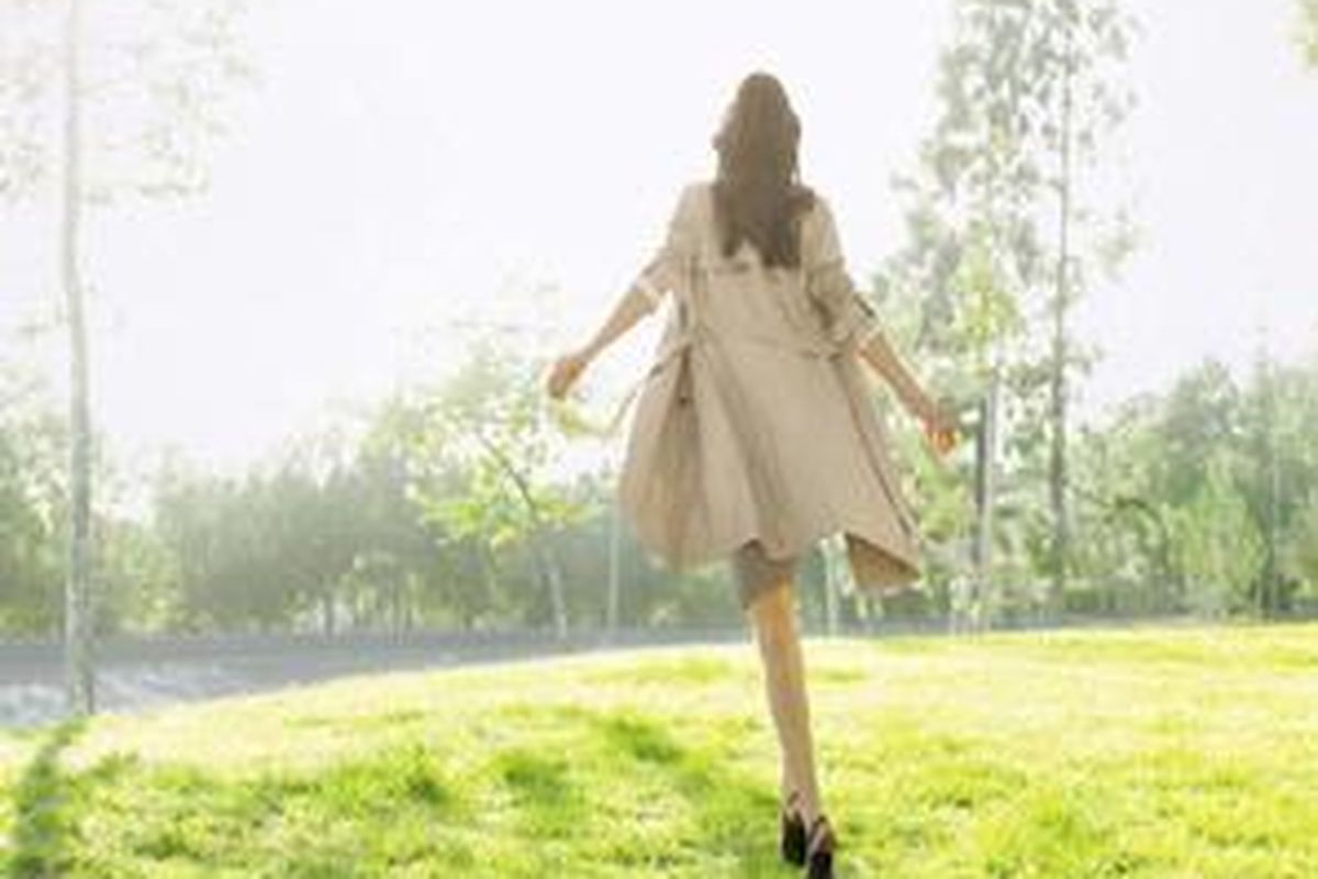 Wanita yang bisa menikmati kesendiriannya tak perlu merasa takut melajang.