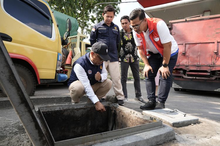 Pengawasan pasokan dan distribusi BBM bersubsidi dan kompensasi di Pontianak.  