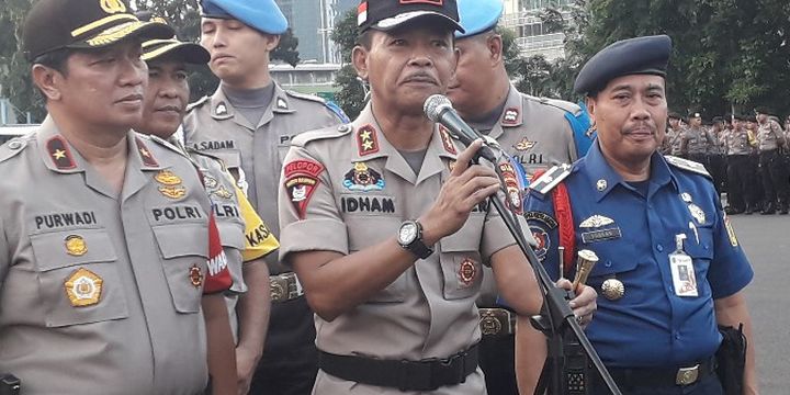 Kapolda Metro Jaya Irjen Pol Idham Azis menyebut sebanyak 5.000 petugas gabungan diturunkan untuk mengamankan gelaran sholat id pada Jumat (15/6/2018). 