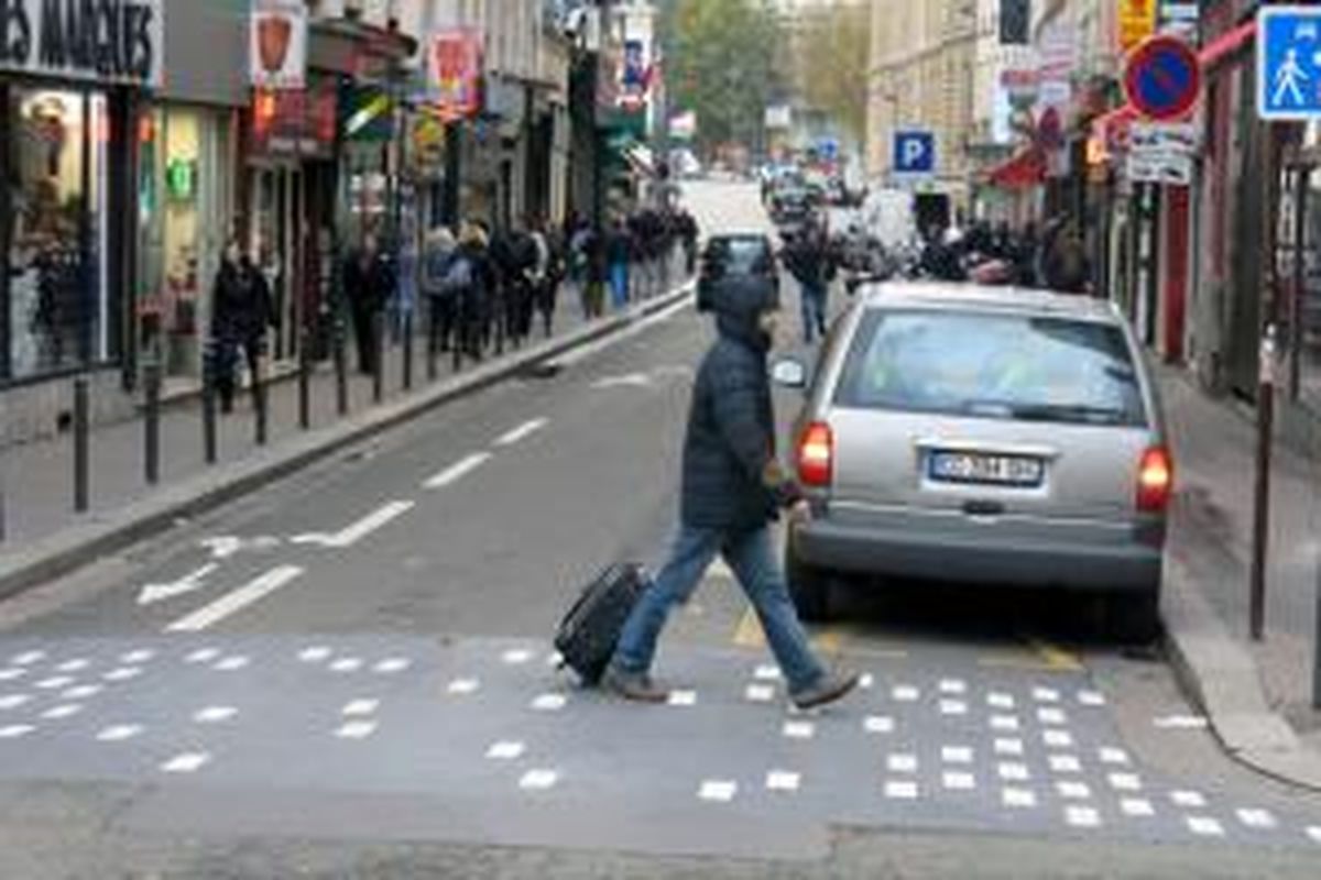 Salah satu jalan di Paris dengan batas kecepatan 20 kpj.