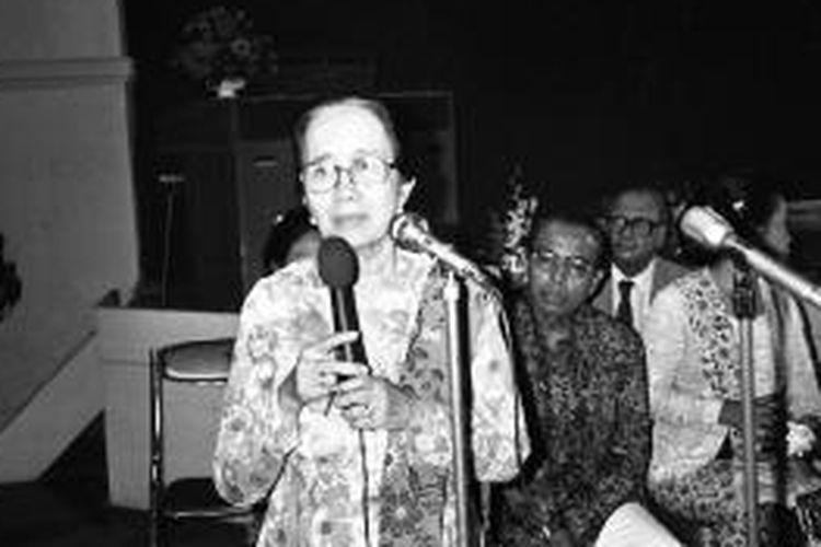 Peringatan ulang tahun ke-70 mantan Menteri Sosial Ny. Maria Ulfah Soebadio di Gedung Kebangkitan Nasional, Jalan Abdul Rahman Saleh 26, Jakarta, Selasa (18/8/1981).
