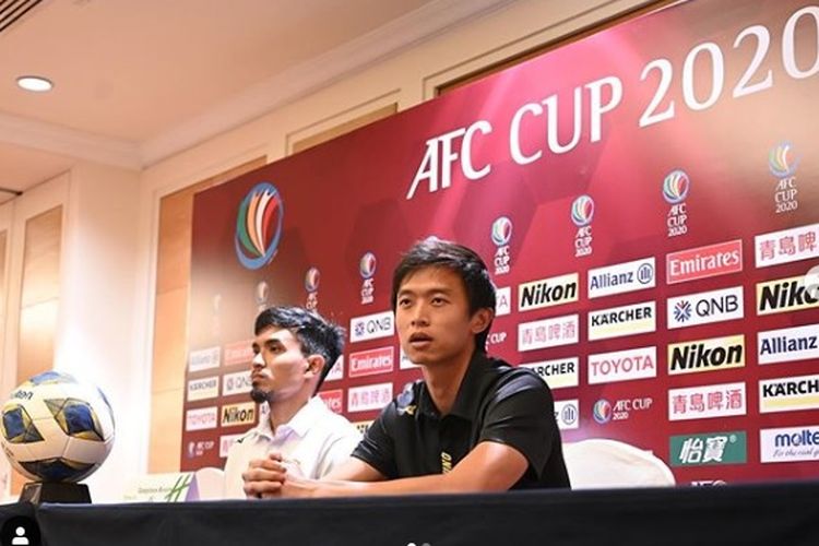 Pelatih Tampines Rovers, Gavin Lee saat konferensi pers jelang laga kontra PSM Makassar